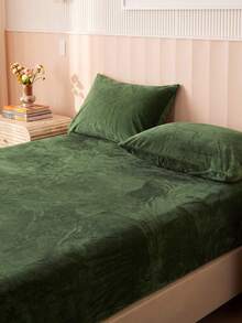 2/3pcs Green Velvet Bedding Set, Warm And Soft, Solid Color Velvet Fitted Sheet Set, Available Sizes: Extra Large, Large, Standard Double, Twin, Luxury Ultra Soft Comfortable Base Fabric, 11.8 Inch Deep Pocket Design, Suitable For Autumn, Winter, Spring. Set Includes 1 Fitted Sheet And 1/2 Pillowcases, Dorm Bedding, Back To School Bedding. - Army Green - View 9