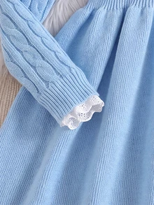 SHEIN 兒童青少年女孩秋冬休閒優雅拼接刺繡蕾絲飾邊長袖麻花針織荷葉邊下擺喇叭洋裝 粉色藍色 - 淺藍色 - 查看 5