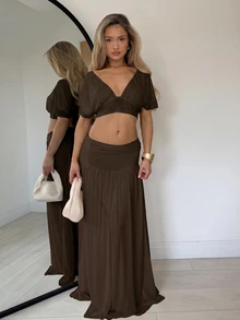 TRNVIE Conjunto de dos piezas de mujer con top de malla de cuello en V y falda larga en color blanco albaricoque, de moda para primavera/verano - Marrón Mocha - Ver 4