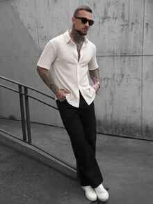 Manfinity CasualCool 男士休闲纯色纹理短袖衬衫，前开襟纽扣，夏季款 - 米色 - 查看 6