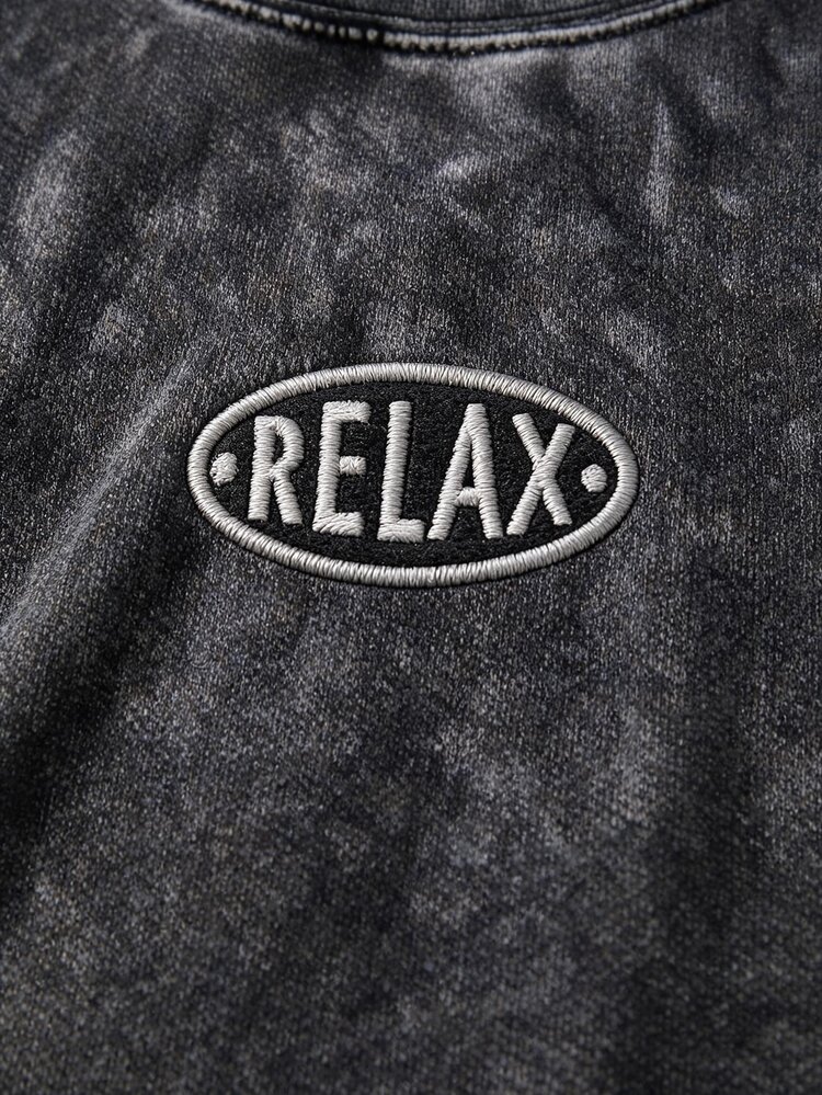 OldRiff Black Snowflake T-Shirt, Minimalist Embroidered Letter, Embroidered T-Shirt, Suitable For Outings, School, Friends Gift - Black - View 2