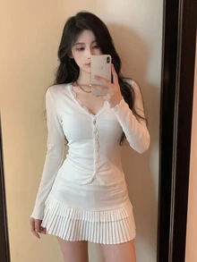 DAZY 女款蕾絲拼接修身長袖前扣鈕扣T恤 Y2K法式浪漫秋季約會白色 - 白色 - 查看 5