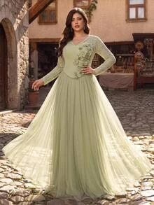 Aureia Plus Size Elegant Romantic Eyelash Lace Contrast Mesh A-Line Long Dress With 3D Floral Handmade Rhinestone Decor, Suitable For Wedding, Vacation, Prom, Bridesmaid, Formal Evening Gown - Green - View 7