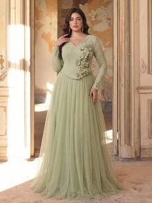 Aureia Plus Size Elegant Romantic Eyelash Lace Contrast Mesh A-Line Long Dress With 3D Floral Handmade Rhinestone Decor, Suitable For Wedding, Vacation, Prom, Bridesmaid, Formal Evening Gown - Green - View 4