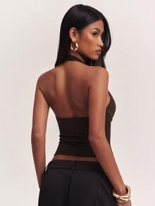 SHEIN BAE Atasan Wanita Polos Model Halter Neck, Pas Badan, Serbaguna untuk Pemakaian Sehari-hari - Coklat - View 2