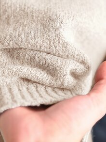 CosyJoli 大尺碼灰玫瑰色喇叭袖長袖刺繡圓領針織衫，柔軟修身，休閒度假正式款，秋冬上衣 - 杏色 - 查看 6