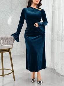 Feyla Elegant Velvet High Cinched Waist Design Niche Waist Cinching Dress - Lake Blue - View 2