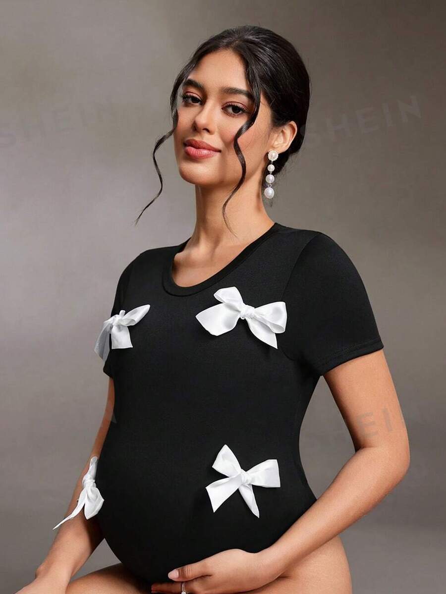 Cheriluna Maternity 黑色天鵝絨蝴蝶結連身衣,3D白色蝴蝶結細節,圓領修身版型,高彈力緊身設計,美式辣妹風,性感時尚,孕婦攝影辣媽風格 - 黑色 - 查看 1