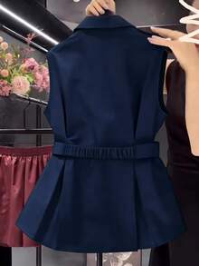 SHEIN Franclia 秋冬高端藏蓝色双排扣无袖西装背心：翻领+收褶下摆设计，挺括面料修饰身形，百搭易穿，适合叠穿、工作、休闲约会、通勤等场合——复古别致的无袖外套可遮掩身材缺陷，与衬衫、吊带衫、高领衫等都能完美搭配。女士藏蓝色上衣，女士深蓝色上衣，连衣裙外套，女士背心 - 藏蓝色 - 查看 3