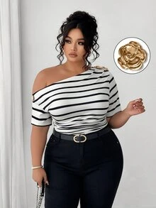 Elenzga Plus Size Women Elegant Versatile Personalized Fashion Casual Commute Cold Shoulder Top - Black and White - View 1