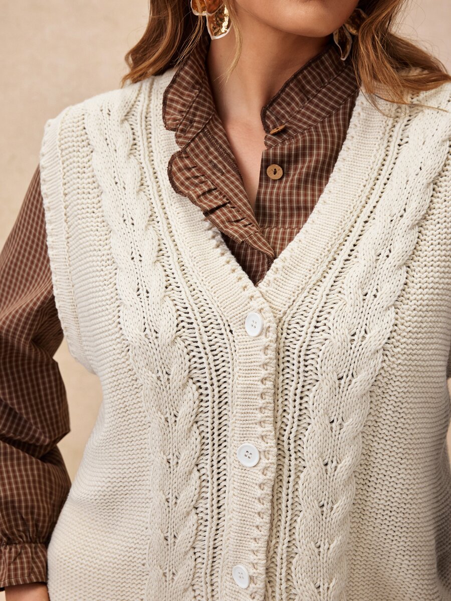 Écloséra Curve Plus Size Women's Elegant Versatile Twisted Rope Cable Knit Button V-Neck Sleeveless Vest Cardigan, Suitable For Outings, Dates, Daily Wear - Apricot - View 1