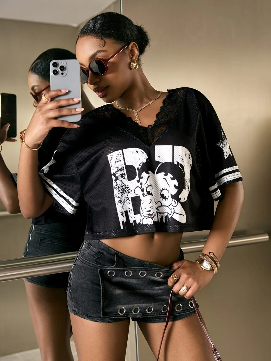 Betty Boop x SHEIN Women's Contrast Lace Short Sleeve Casual T-Shirt, - Black - View 1