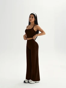 Dewbera Dewbera 女士纯色吊带露脐上衣和高腰紧身裤休闲日常瑜伽运动套装 - 棕色 - 查看 4