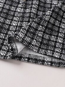 SHEIN 女童 2 合 1 長袖洋裝，荷葉邊袖口設計，肩帶飾有精緻黑色蝴蝶結，雙排珍珠裝飾鈕扣，適合學校、生日派對及其他場合 - 黑與白 - 查看 8