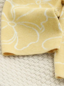 SHEIN Baby Girls Autumn & Winter Floral Jacquard Knitted Sweater Set, White & Yellow Line Drawing Flower Petal Hem, Soft & Comfortable, Suitable For School & Vacation - Multicolor - View 7