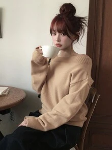DAZY 素色修身船領半袖休閒優雅秋冬女款針織上衣 - 棕色 - 查看 4