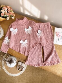 SHEIN Playful Pals 2件組幼女針織上衣喇叭褲套裝，甜美粉色 3D 蝴蝶結網紗喇叭褲，長袖小高領，休閒款，適合生日派對、秋季假期、婚禮賓客穿著，時尚風格 - 粉色 - 查看 3