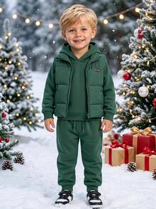 SHEIN Genkimix Kids 3件組男童套裝，厚實保暖絎縫填充背心立領拉鍊連帽外套與慢跑長褲冬季運動服套裝，秋季服飾，聖誕節，Noël - 墨綠色 - 查看 10