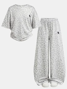 SHEIN 青少年女孩豹紋圓領短袖T恤與寬腿褲休閒套裝 - 灰色 - 查看 2
