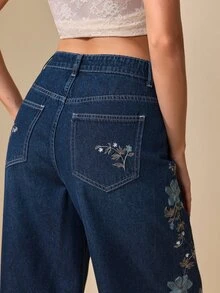Selenza 女款優雅刺繡鈕扣口袋時尚牛仔褲 - 深色水洗藍 - 查看 2