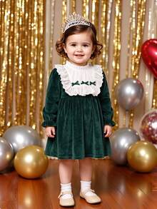 SHEIN 1pc Toddler Girl Velvet Dress Elegant Sweet Dark Green Eyelet Lace Ruffle Bows Long Sleeves Frill Neck Dinner Party Winter Christmas Party Dress Plush - Dark Green - View 12