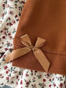 SHEIN 2件組幼女上衣＋牛仔長褲，甜美可愛棕藍色蝴蝶結荷葉邊花卉拼接長袖圓領常規款，生日派對秋季公主風 - 彩色 - 查看 5