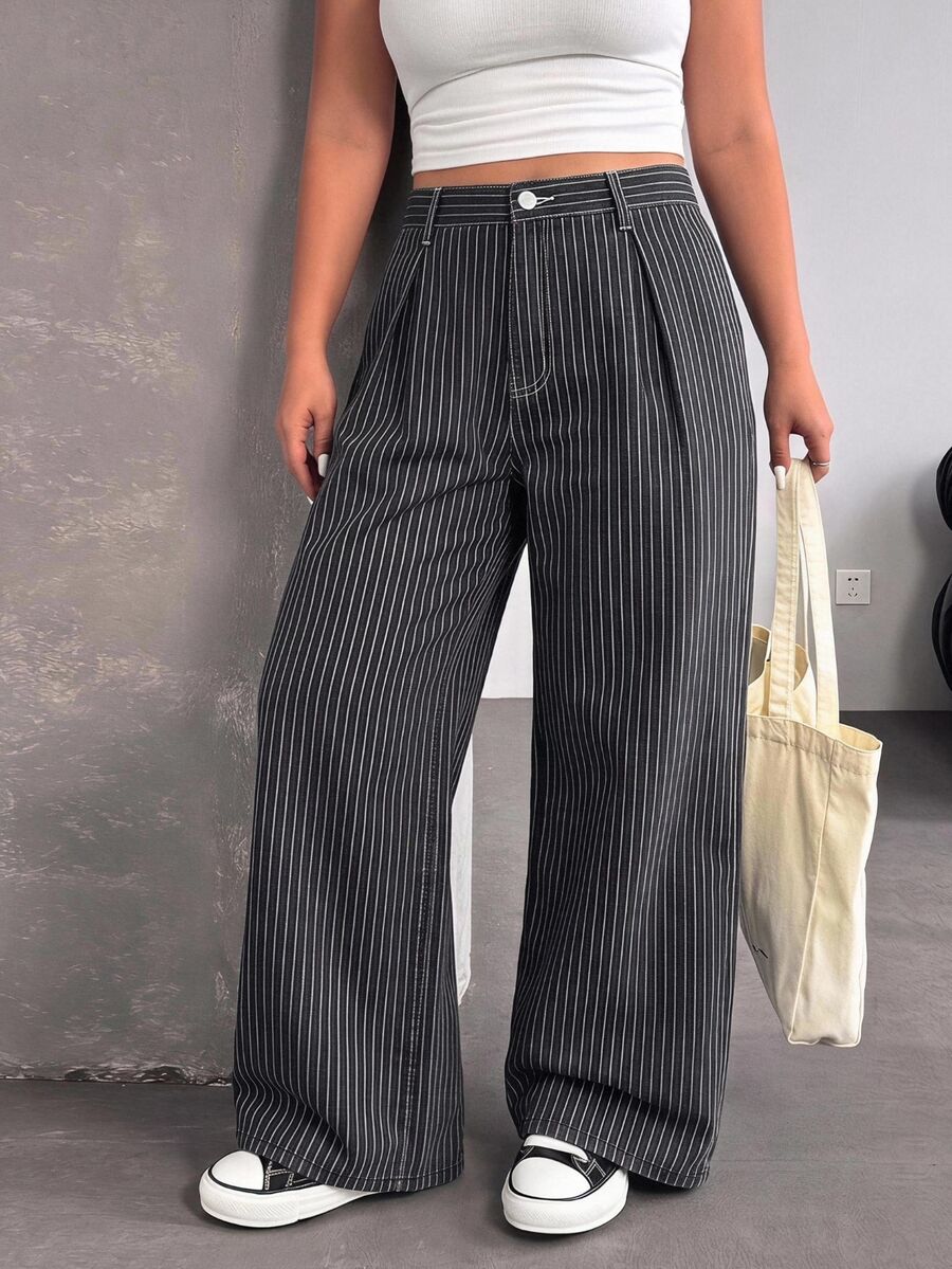 SHEIN Elenzya Plus Size Women's Non-Stretch Straight Leg Denim Jeans With Black And White Striped Print, Cowboy Outfits For Women