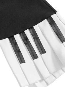 ROMWE Grunge Punk Women's Y2K Micro Mini Skirt, Ultra Low Waist Vintage Pleated Piano Keyboard Print Skirt - Black and White - View 5