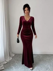 Elenzga Faux Pearl Beaded Plunging Neck Mermaid Hem Velvet Dress - Burgundy - View 4