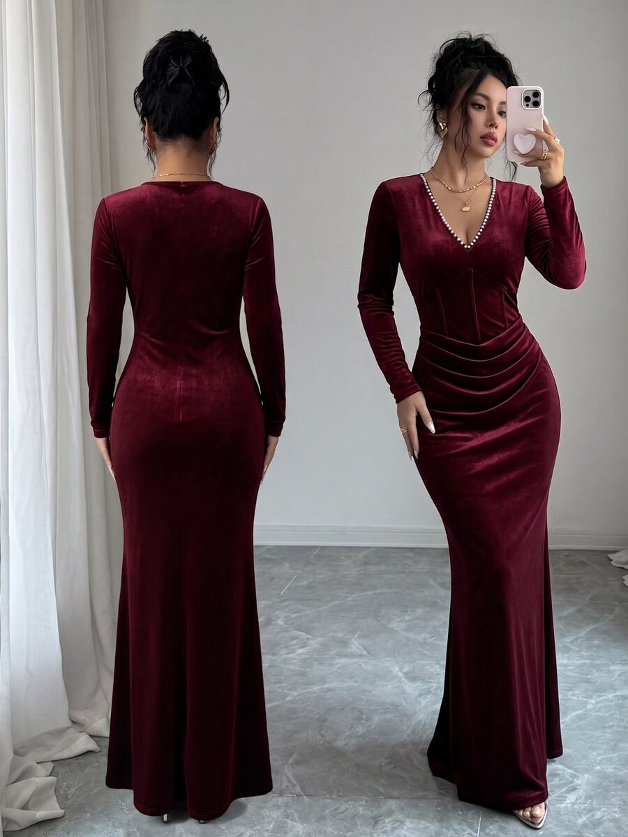 Elenzga Faux Pearl Beaded Plunging Neck Mermaid Hem Velvet Dress - Burgundy - View 1
