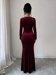 Elenzga Faux Pearl Beaded Plunging Neck Mermaid Hem Velvet Dress - Burgundy - View 2