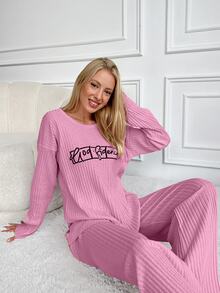 SHEIN قميص نسائي مقاس كبير 2 قطعة وردي محبوك مضلع مطبوع بشعار وحروف برقبة دائرية وأكمام طويلة أنيق - وردي - مشاهدة 4