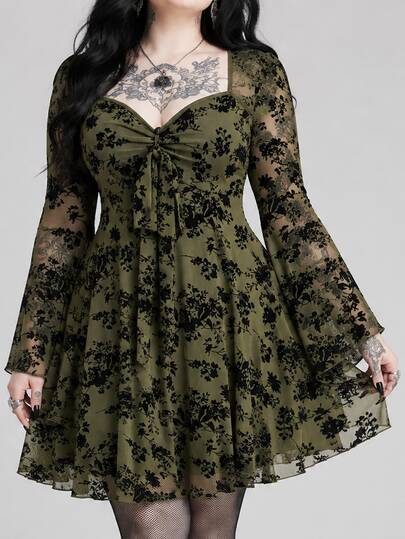 Vintage Gothic Hippie Style Plus Size Plant Flocked Print Mesh Patchwork Cinched Waist Bell Sleeve A-Line Fairy Long Sleeve Dress