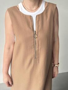 FRIFUL Women's Khaki Solid Color Sleeveless Zipper Decor Dress, Autumn - Khaki - View 2