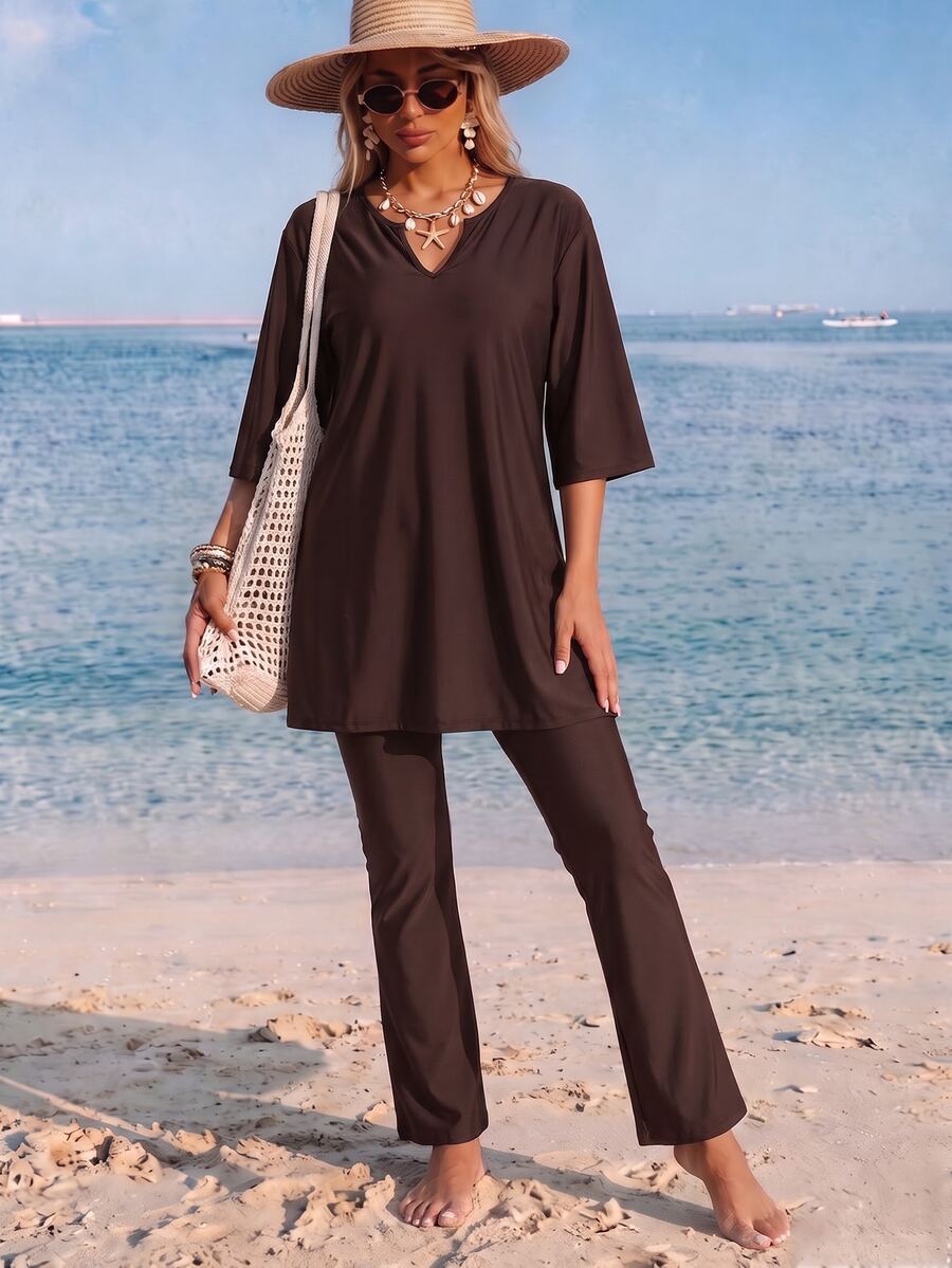 SHEIN Swim Conjunto burkini de mujer con top de manga larga holgado de cuello en V pequeño y pantalones de pierna ancha acampanada, unicolor - Café integral - Ver 1