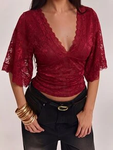 SHEIN BAE 女款優雅性感深V領蕾絲拼接花卉透視上衣，適合休閒穿著、外出、波西米亞風，蕾絲上衣，米色上衣，夏季上衣 - 酒紅色 - 查看 6