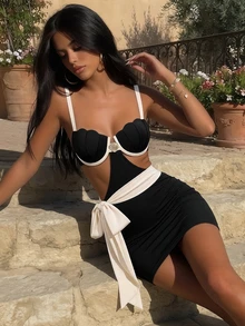 Sirith Women's Solid Color Shell Bag Cutout One-Piece Swimsuit With Half-Skirt, Casual Holiday Festival Beach Party, Spring/Summer Best Seller - Black - View 1