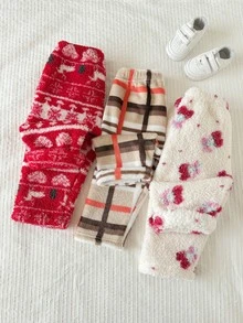 SHEIN Playful Pals 3件組女嬰褲 運動褲 可愛甜美 紅色 米色 白色 毛茸茸絨毛 格紋花卉 厚款 假日冬季秋季保暖 慢跑褲 鬆緊腰 - 紅色 - 查看 5