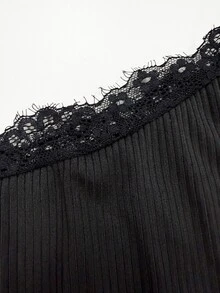 Balvessa 黑色羅紋蕾絲拼接不對稱肩休閒百搭女款長袖T恤 - 黑色 - 查看 4
