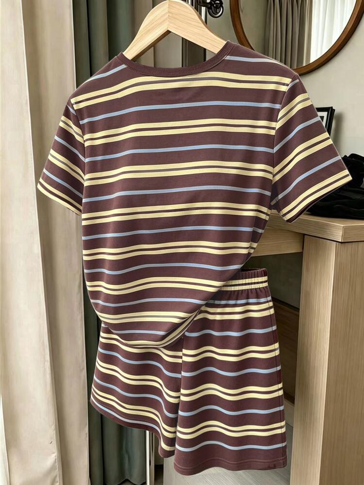 SHEIN Teen Girls 2pcs/Set Digital Striped Pattern Short Sleeve & Shorts Mini Set, Spring/Summer Casual Comfortable Fashion, Versatile Summer Outfit - Multicolor - View 2