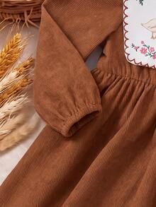 SHEIN Infant Toddler Cute Artistic Colorblock Printed Pattern Corduroy Peter Pan Collar Dress - Brown - View 5