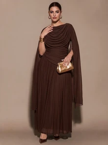 SHEIN BAE CURVE Gaun panjang elegan berwarna cokelat ukuran besar, cocok untuk acara spesial, menampilkan desain berlipit dan lengan jubah panjang. Gaya Musim Panas/ Formal; Koktail Formal - Coffee Brown - View 4
