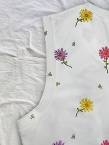 Franclia [Printed Design] Plus Size Women's Simple Cute Casual Fairy Versatile Daisy Print Round Neck Tank Top Vacation Formal Floral White Summer Formal Wedding Guest - White - View 4