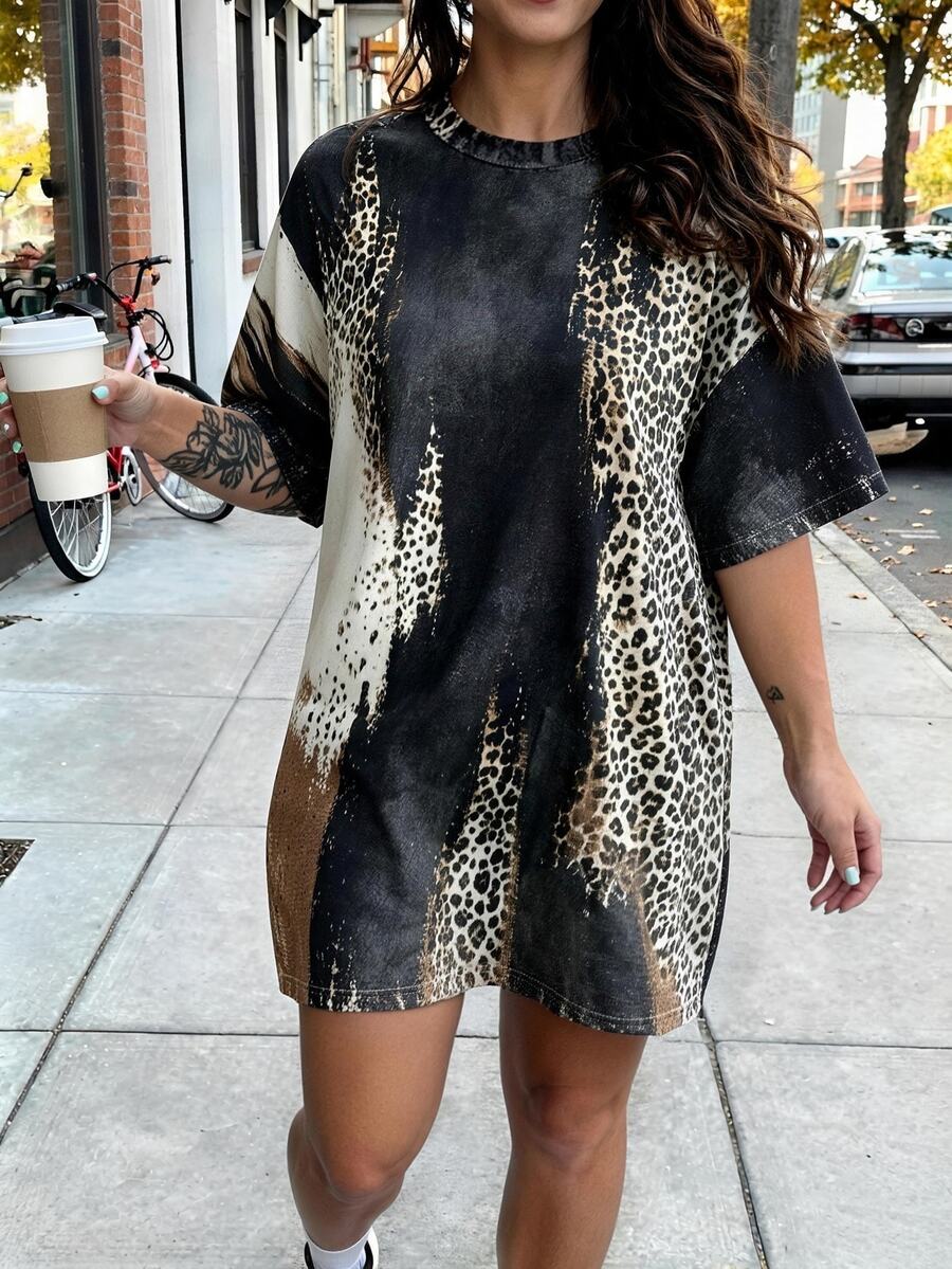 Linhara CURVE Women's Plus Size Round Neck Short Sleeve Printed Fashion Street Style Mini Dress - Multicolor - View 1
