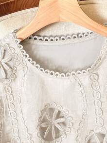 Lacomfia Women's Elegant Minimalist Round Neck Hollow Floral Plus Size Camisole - Apricot - View 8