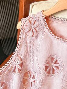 Lacomfia Women's Elegant Minimalist Round Neck Hollow Floral Plus Size Camisole - Pink - View 8