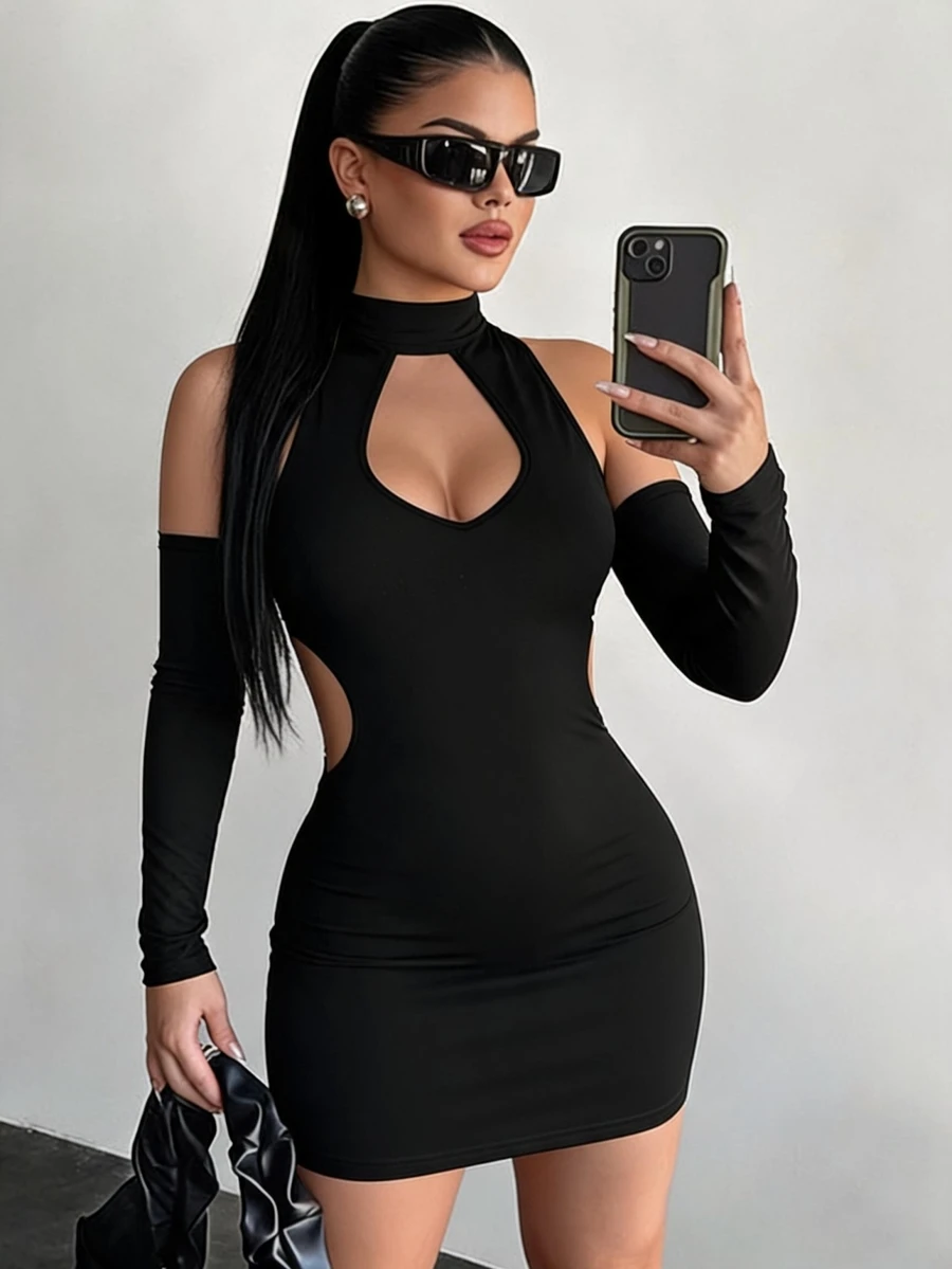 SHEIN X Lucía Bellido SHEIN SXY Cut Out Cold Shoulder Thumbholes Bodycon Dress - Black - View 1