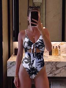 SHEIN Swim New Summer Beachwear: A One-Piece Halter-Style Bikini Featuring A Lace-Up Front And Palm Tree Print.Vacation Outfits Women. - Black and White - View 11