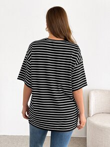 Shapeblank 大码女装春夏时尚休闲宽松舒适日常百搭黑白条纹短袖超宽松T恤，夏季，超大码上衣，简约风格，工作上衣 - 黑與白 - 查看 2