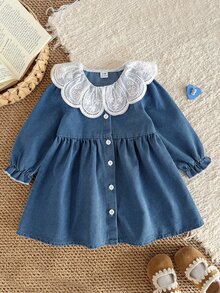 SHEIN 幼女牛仔洋裝 優雅藍色蕾絲花卉領 荷葉邊袖口 長袖圓領 標準版型 生日派對 秋季公主風 假日舒適 A字裙 - 藍色 - 查看 5